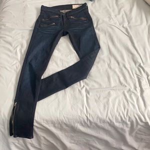 Tag and bone skinny jeans size 24